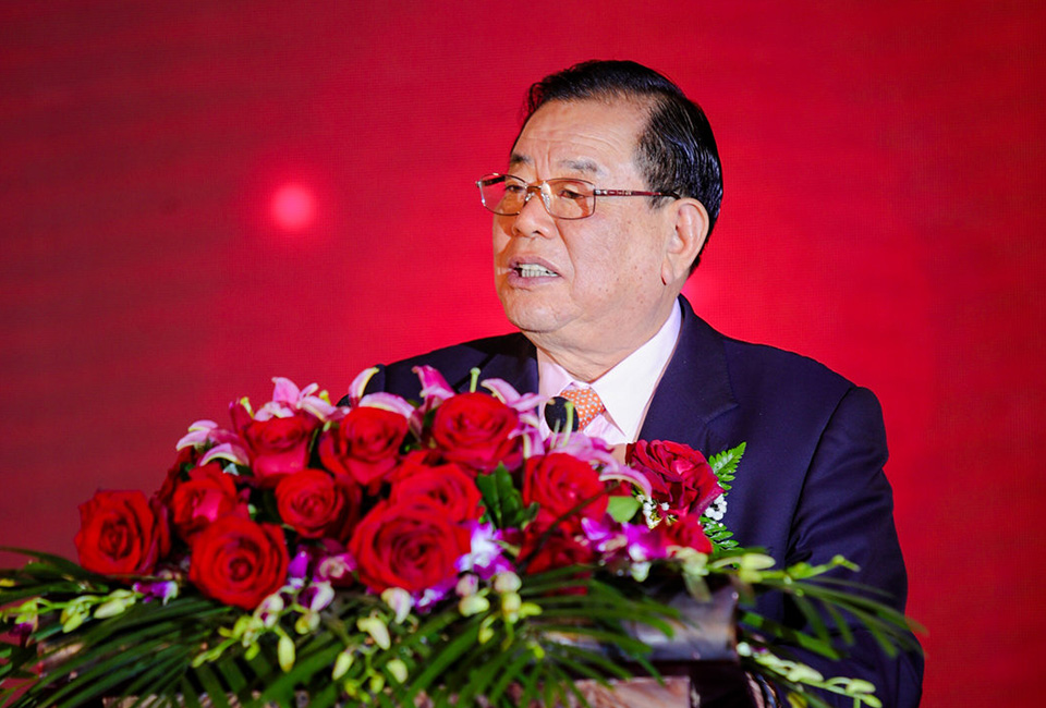 德業(yè)人將用心堅守使命,<br>為實現(xiàn)夢想不懼櫛風沐雨、砥礪前行。